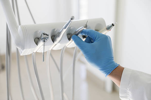 Professional Tooth Extraction technician working in Depoe Bay, OR